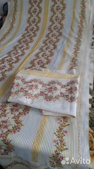 2 шторы с оборками размером по 3мх1,5м каждая