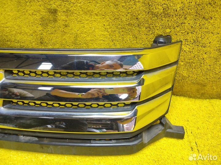 Решетка радиатора передняя Honda Freed Spike