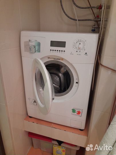 Продам стиральную машину на запчасти