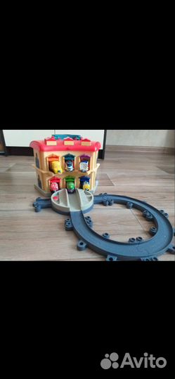 Игрушка паровозик Чаггингтон