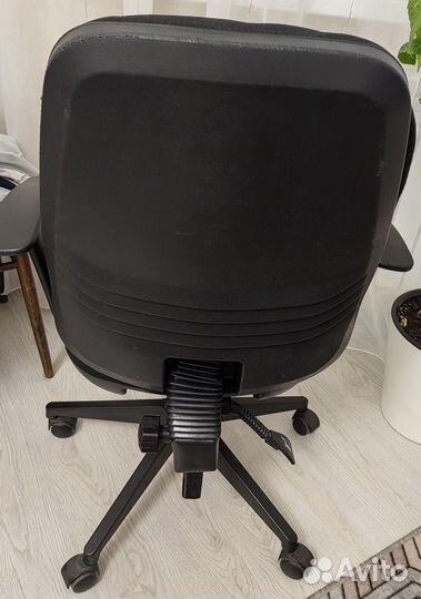 Компьютерное кресло