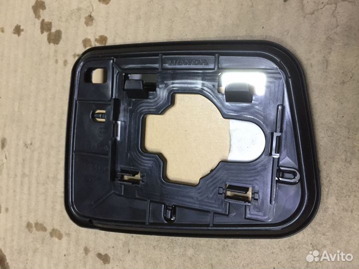 Зеркальный элемент левый Honda Jazz 2005-2008