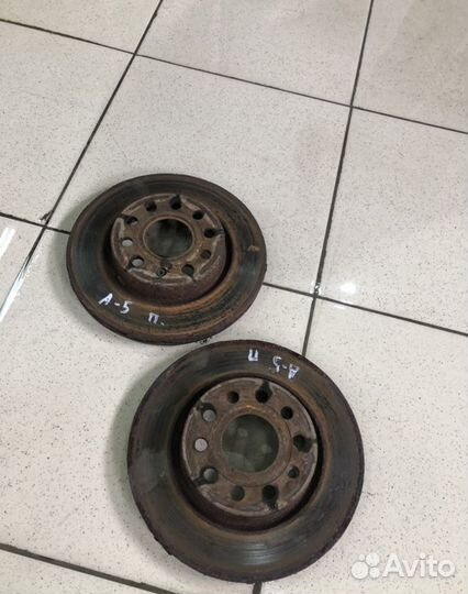 Диск тормозной передний Skoda Octavia a5