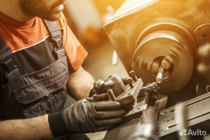 Токарь