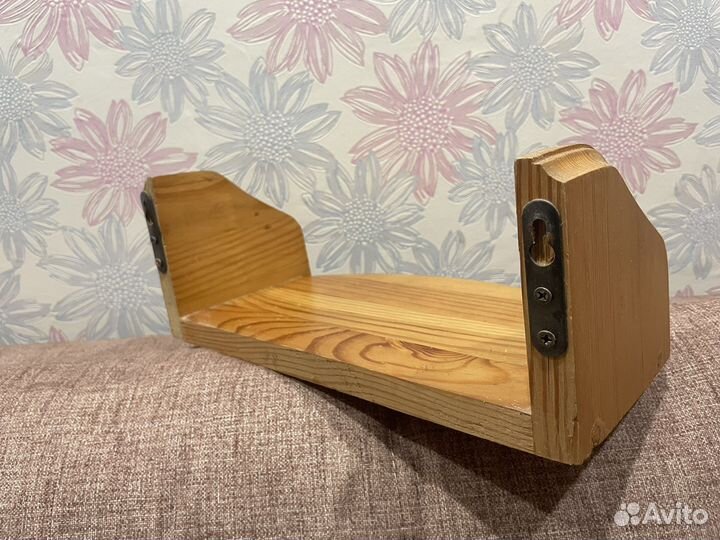 Полка настенная навесная