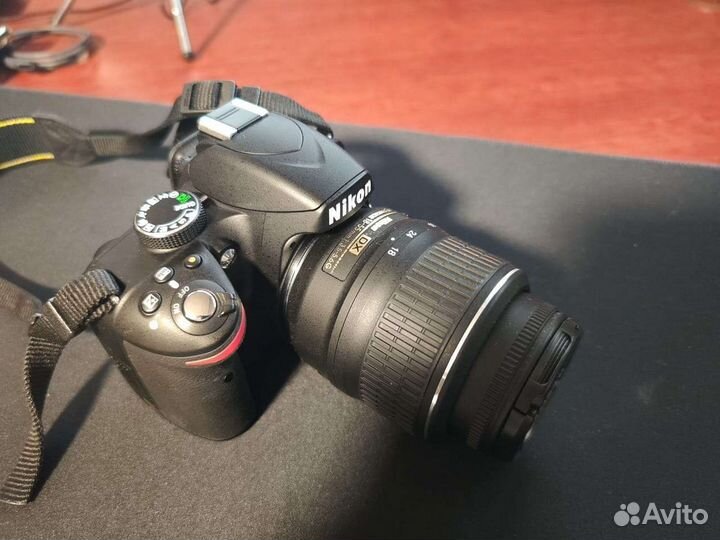 Продам фотоаппарат Nikon D3200 Kit
