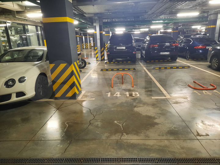 Машиноместо, 15 м²