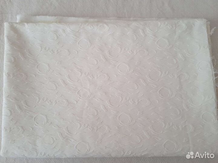 Отрез ткани плательная, костюмная