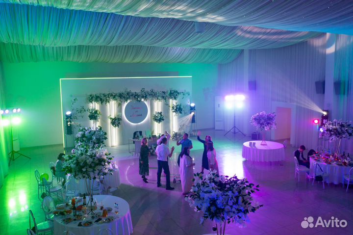 Архитектурный свет, звук, дым