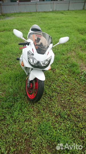 Honda Cbr 929 rr 2001г