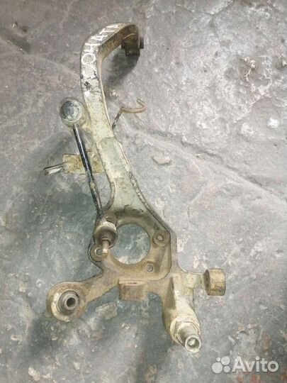 Задние кулаки hundai sonata