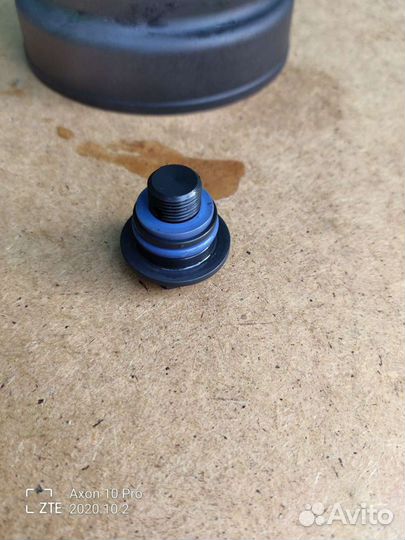 Корпус топливного фильтра Volvo XC70