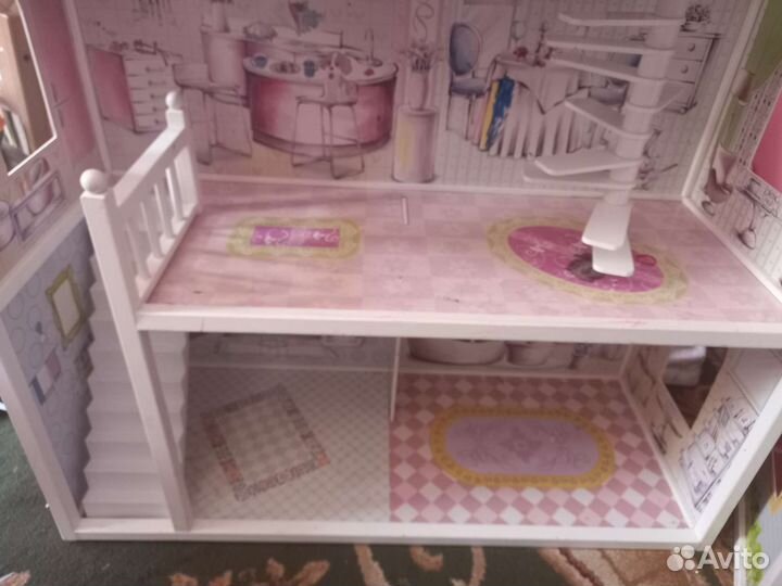 Домик кукольный