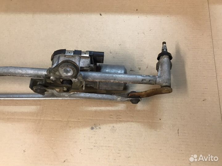 Трапеция дворников VW Passat CC