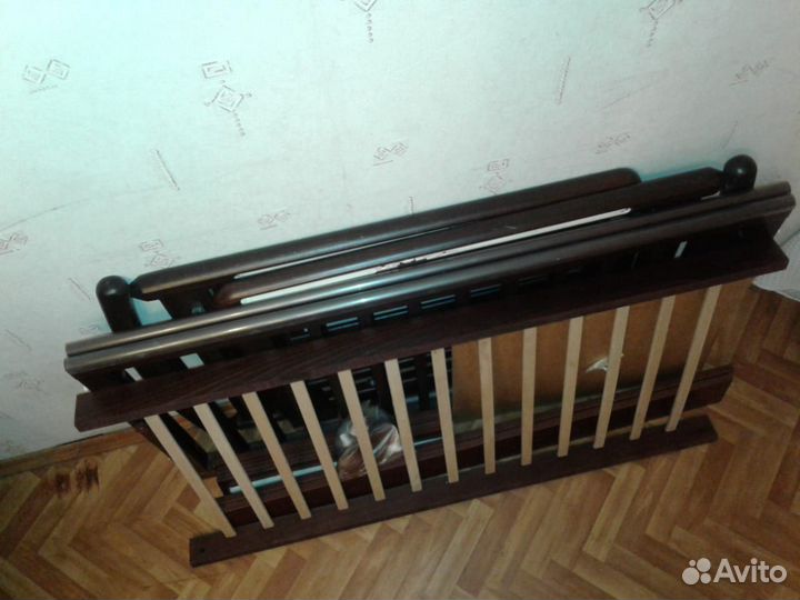 Кроватка детская (Гандылян Ванечка) Цвет Махагон