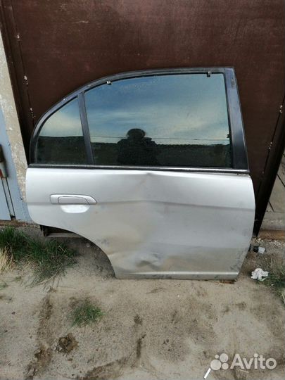 Задняя правая дверь на Honda civic ferio