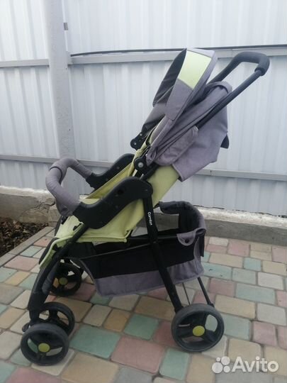 Продам прогулочную детскую коляску