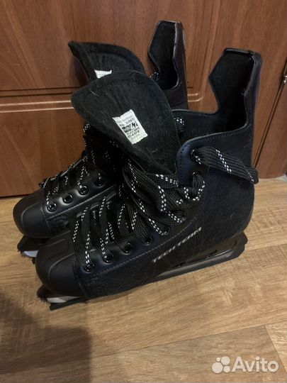 Хоккейные коньки TechTeam Toronto