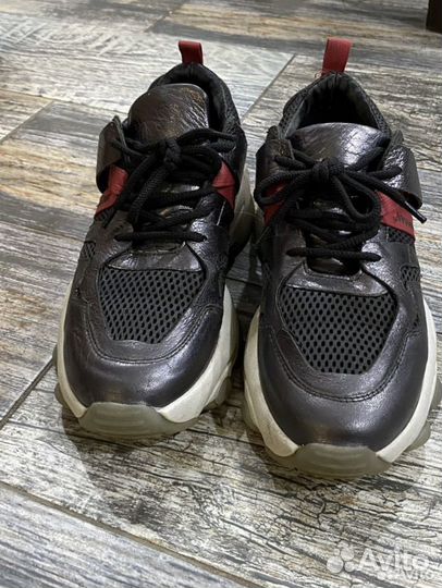 Кроссовки tendance 40