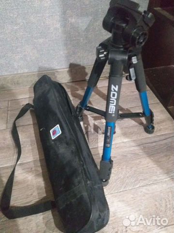 Штатив для видеокамеры