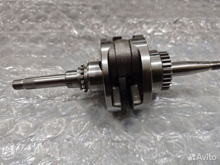 Оригинальный коленвал Honda Today AF 67