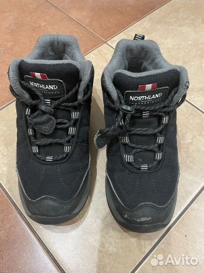 Утепленные ботинки