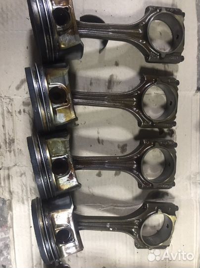 Поршень шатун Volkswagen Passat B6