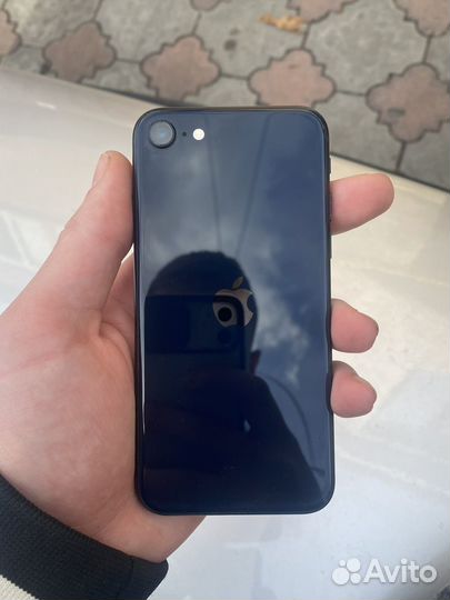 iPhone SE (2022), 64 ГБ