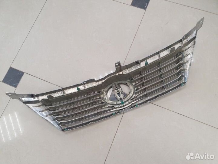 Решетка радиатора Toyota Camry V50
