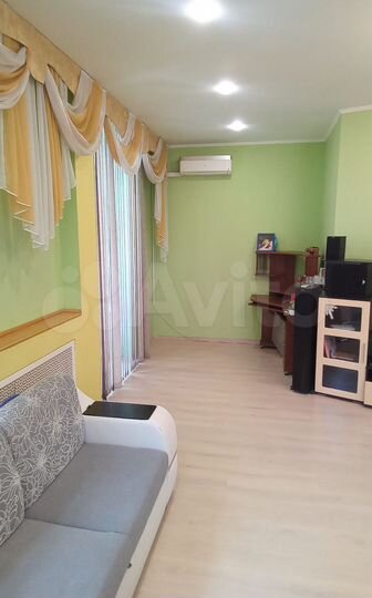 4-к. квартира, 128,8 м², 4/5 эт.