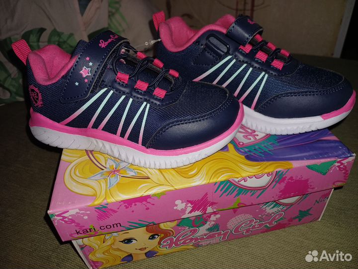 Кроссовки для девочки