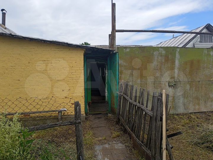 Дом 5000 м² на участке 51 сот.