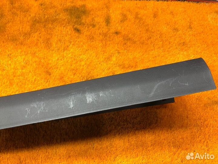 Обшивка стойки левая Bmw X5 E70 N52B30A 2007