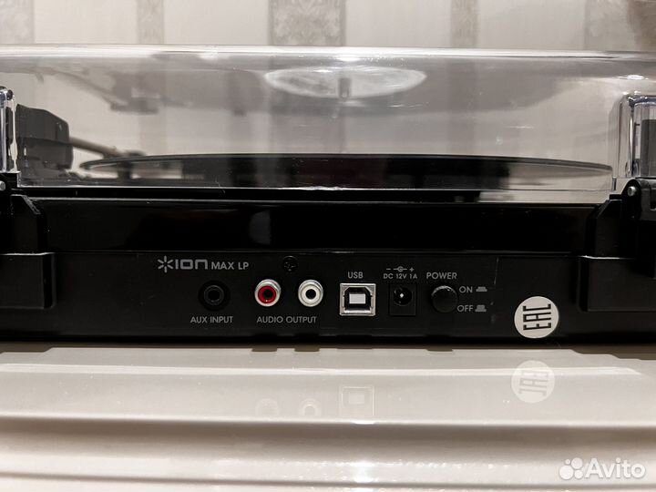 Виниловый проигрыватель ion Audio Max LP