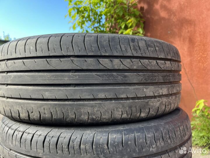 Continental ContiPremiumContact 2 215/55 R18 95H