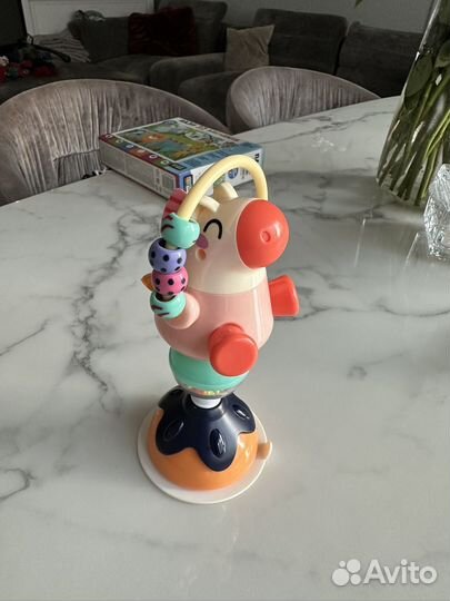 Игрушка на присоске