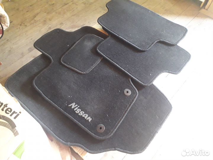 Коврики на Ниссан Кашкай и Тойоту рав 4