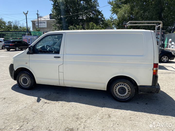Volkswagen Transporter цельнометаллический, 2008