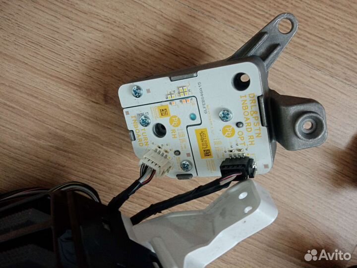 Линзы LED от KIA Carnival KA4