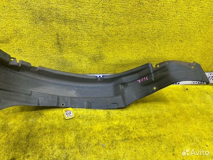 Подкрылок передний левый Suzuki Escudo/Grand 140985