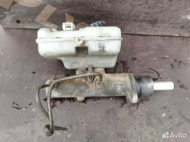 Цилиндр тормозной главный Mercedes Sprinter, 2002