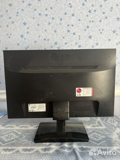 Монитор LG flatron e2241t