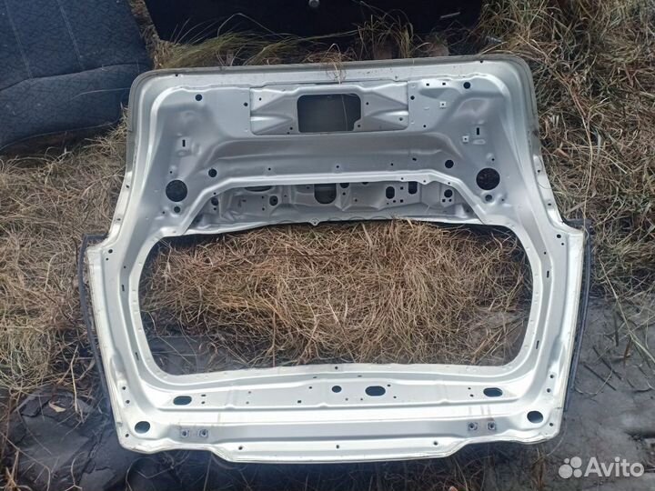 Дверь багажника Subaru Legacy Outback