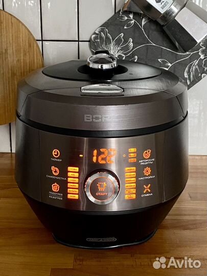 Мультиварка bork U800 Мультишеф