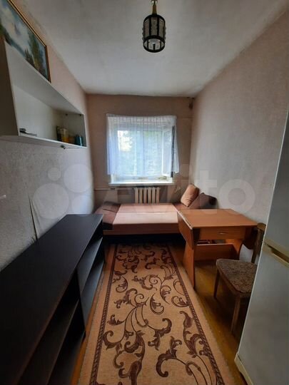 Комната 10 м² в 5-к., 4/4 эт.