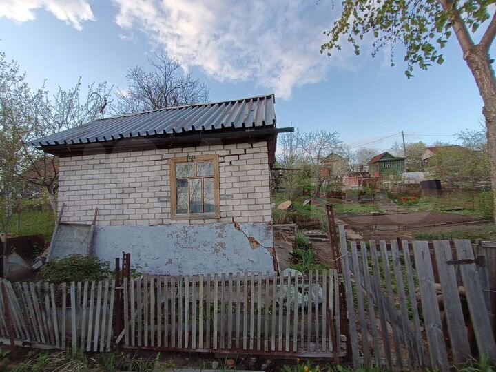 Дом 16 м² на участке 2,9 сот.