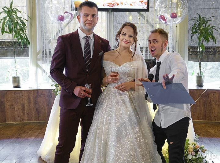 Харизматичный ведущий,гитарист,певец на праздник