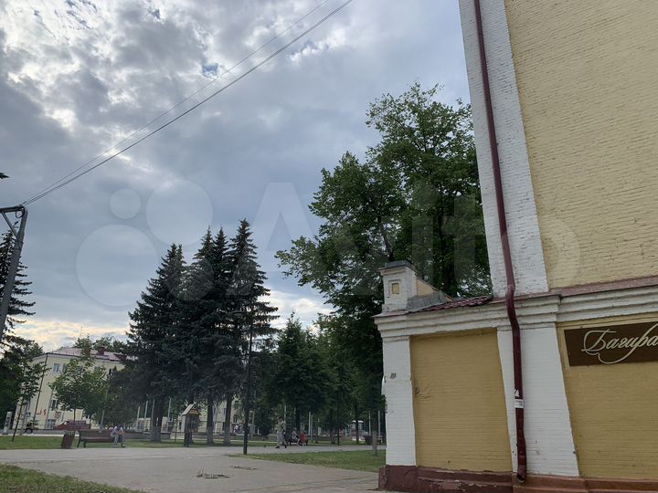 Комната 10,6 м² в 2-к., 2/5 эт.