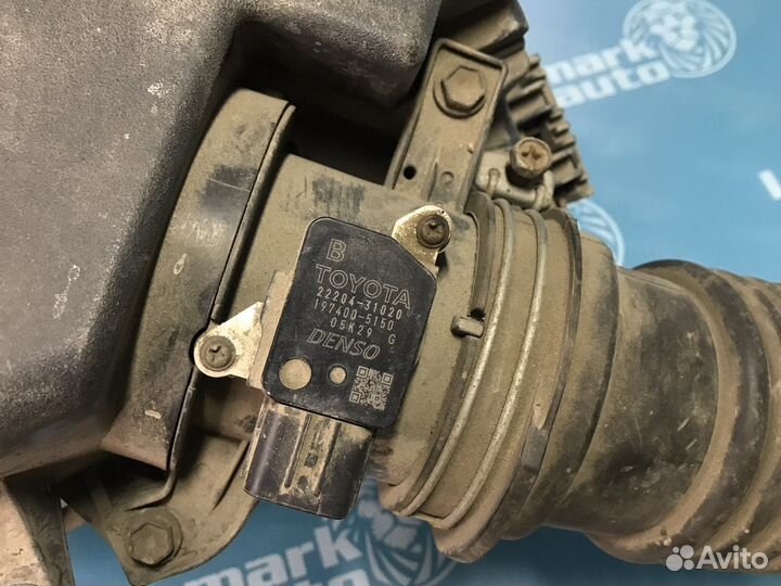 Корпус воздушного фильтра Toyota Corolla