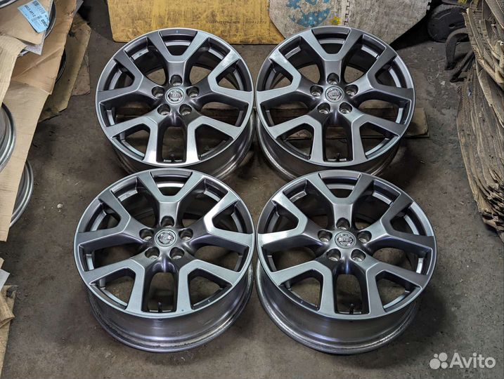 Оригинальные диски Nissan. 5*114,3